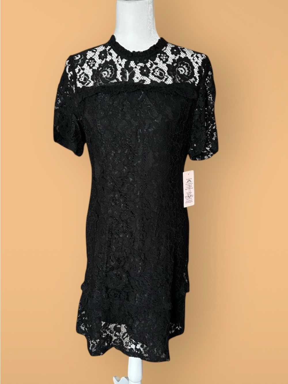 NANETTE LAPORE. “Feel Special Dress” Short Sleeve Black Lace Sheath. Sz 10. $40.